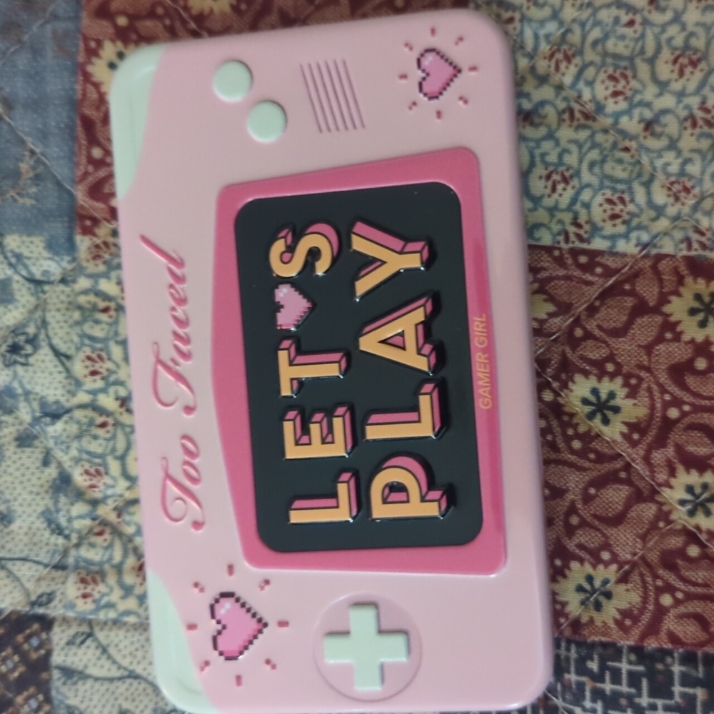 TOO FACED Mini Eye Shadow Palette included Six Eyeshadow colors - Picture 5 of 6